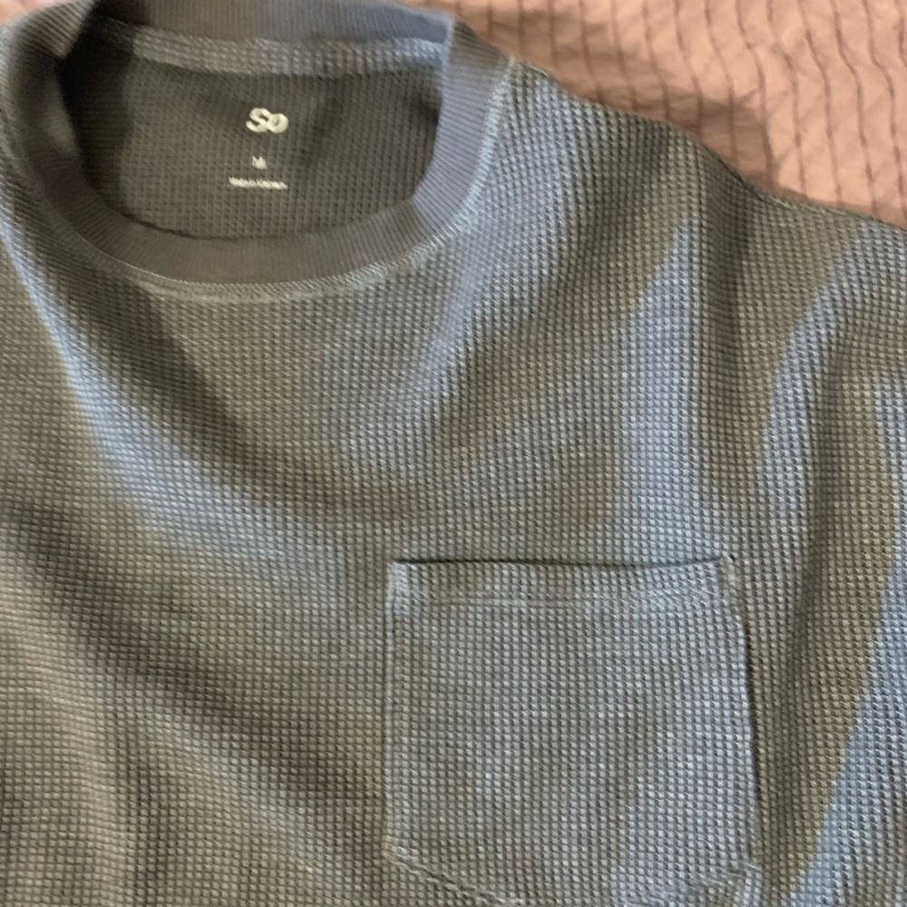 So long sleeve cropped grey top